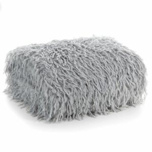 Koc futrzany ADORE 130×170 cm srebrny 410337 Koc futrzany ADORE 130×170 cm srebrny 410337